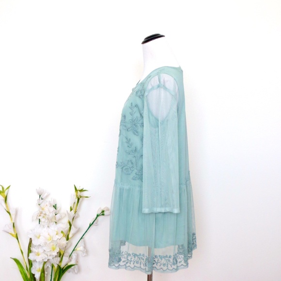 NEW! LOGO Lavish Lori Goldstein Embroidered Mesh Tunic Blouse Sage Green SZ S - Picture 4 of 9